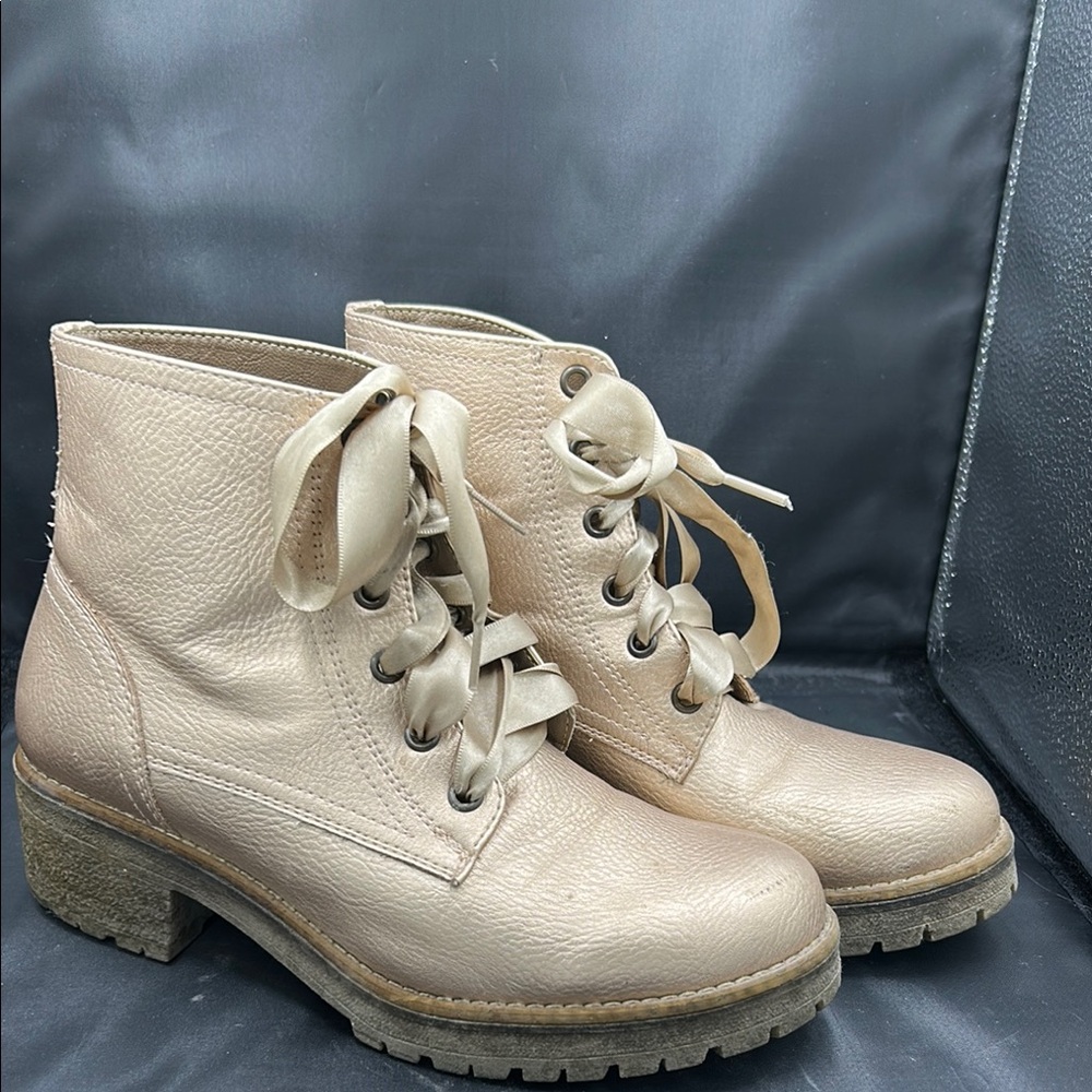 Women's Tan Ankle Boots